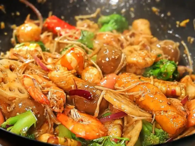 麻辣香锅技术培训多少钱？飘味缘培训学校合理，物超所值