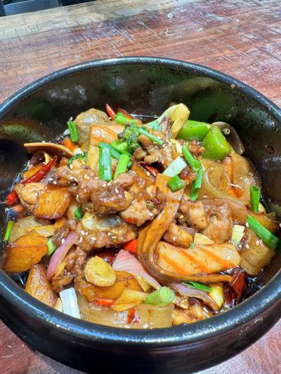 重庆鸡公煲技术培训哪里正宗？飘味缘餐饮培训学校为您揭秘