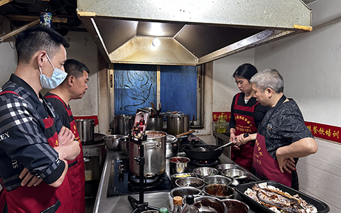 20251124171515660623.jpg E0ECD4465F1F987C85E155A40FF0B168.jpg