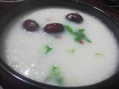 砂锅粥技术培训班多少钱？飘味缘小吃培训学校详解