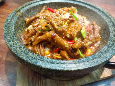 无骨鸭掌技术培训哪家好？飘味缘餐饮小吃培训学校深度解析