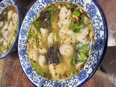 馄饨技术培训班哪里学比较好一点？飘味缘小吃培训学校