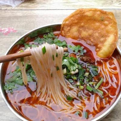 学米粉技术培训班哪个好？探寻飘味缘小吃培训学校的专业之道