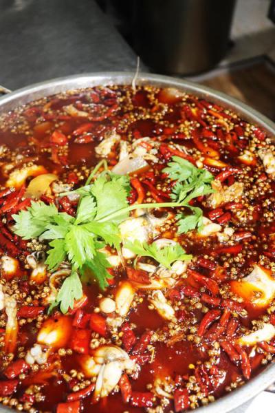 成都冷锅鱼技术培训机构哪家好？飘味缘餐饮培训学校技术配方无保留
