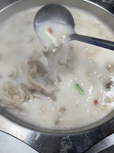想开一家火爆的羊肉汤锅店？四川飘味缘羊肉汤锅技术培训班为你指路！