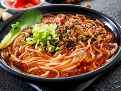 小吃培训学校哪家正规？成都飘味缘面食培训学校靠谱吗？